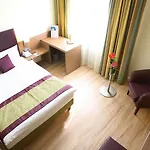 Hotel Congress Am Stadtpark 4*
