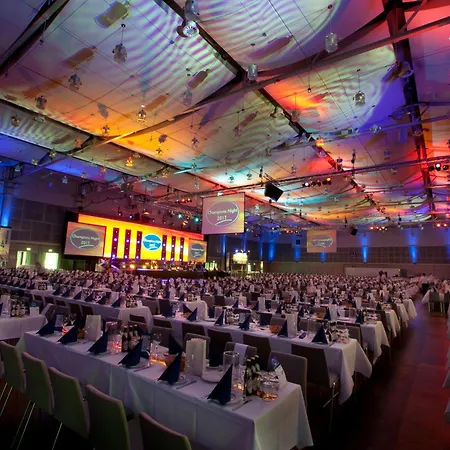 Otel Congress Am Stadtpark 4*