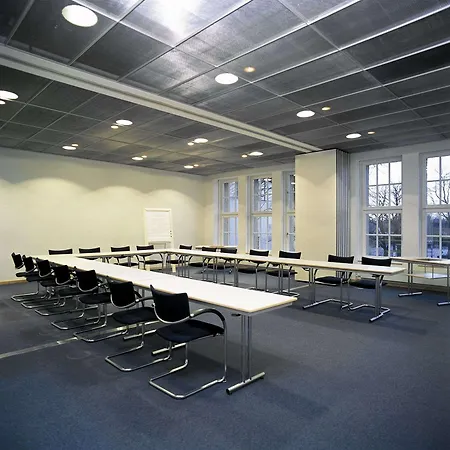 Congress Am Stadtpark 4*