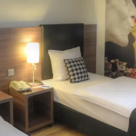 מלון Congress Am Stadtpark