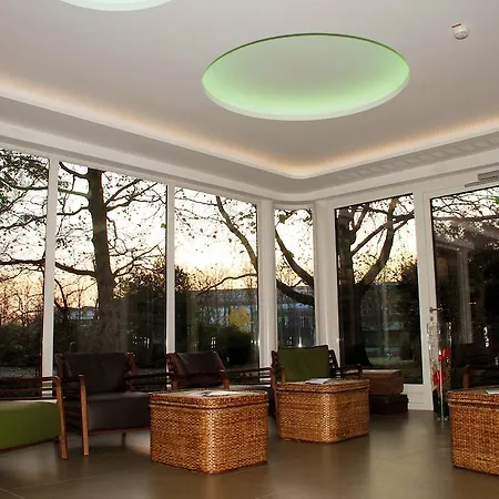 Congress Am Stadtpark 4*