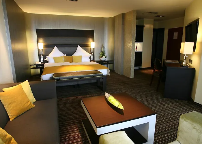 Hotel Congress Am Stadtpark 4*