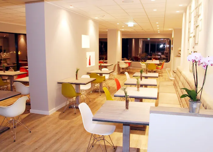 Congress Am Stadtpark Hotel 4*