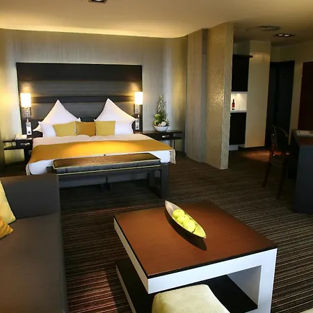 Hotel Congress Am Stadtpark 4*