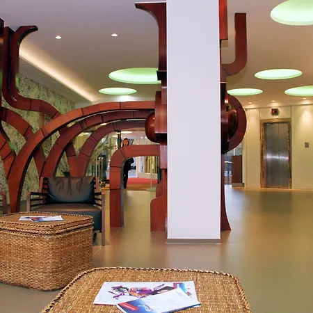 Hotel Congress Am Stadtpark 4*