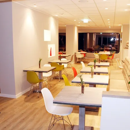 Congress Am Stadtpark Hotel 4*