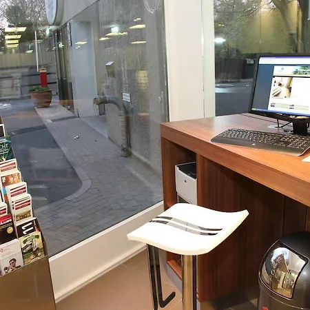 Congress Am Stadtpark 4*